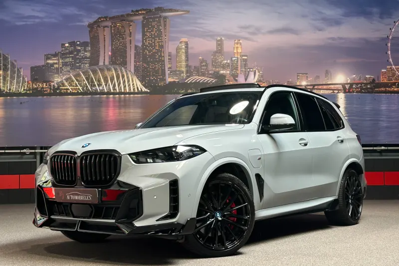 BMW X5 (2023)