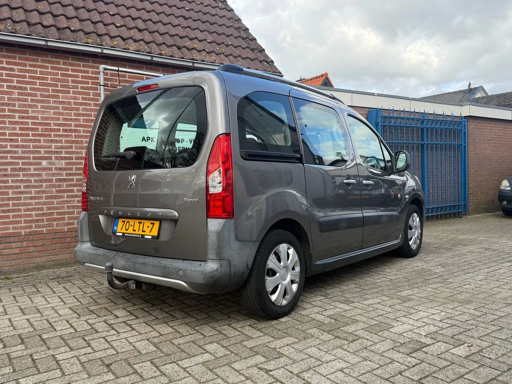 Peugeot Partner (2010) — foto 1