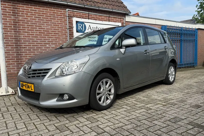 Toyota Verso (2010)