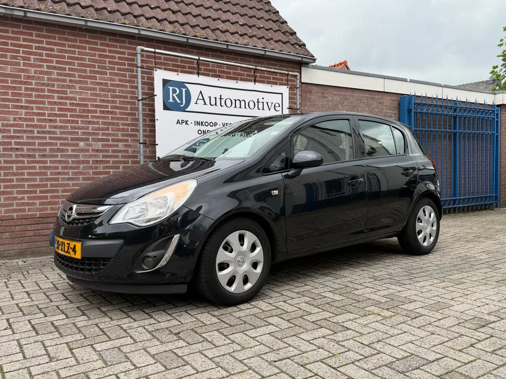 Opel Corsa (2012) — foto 1