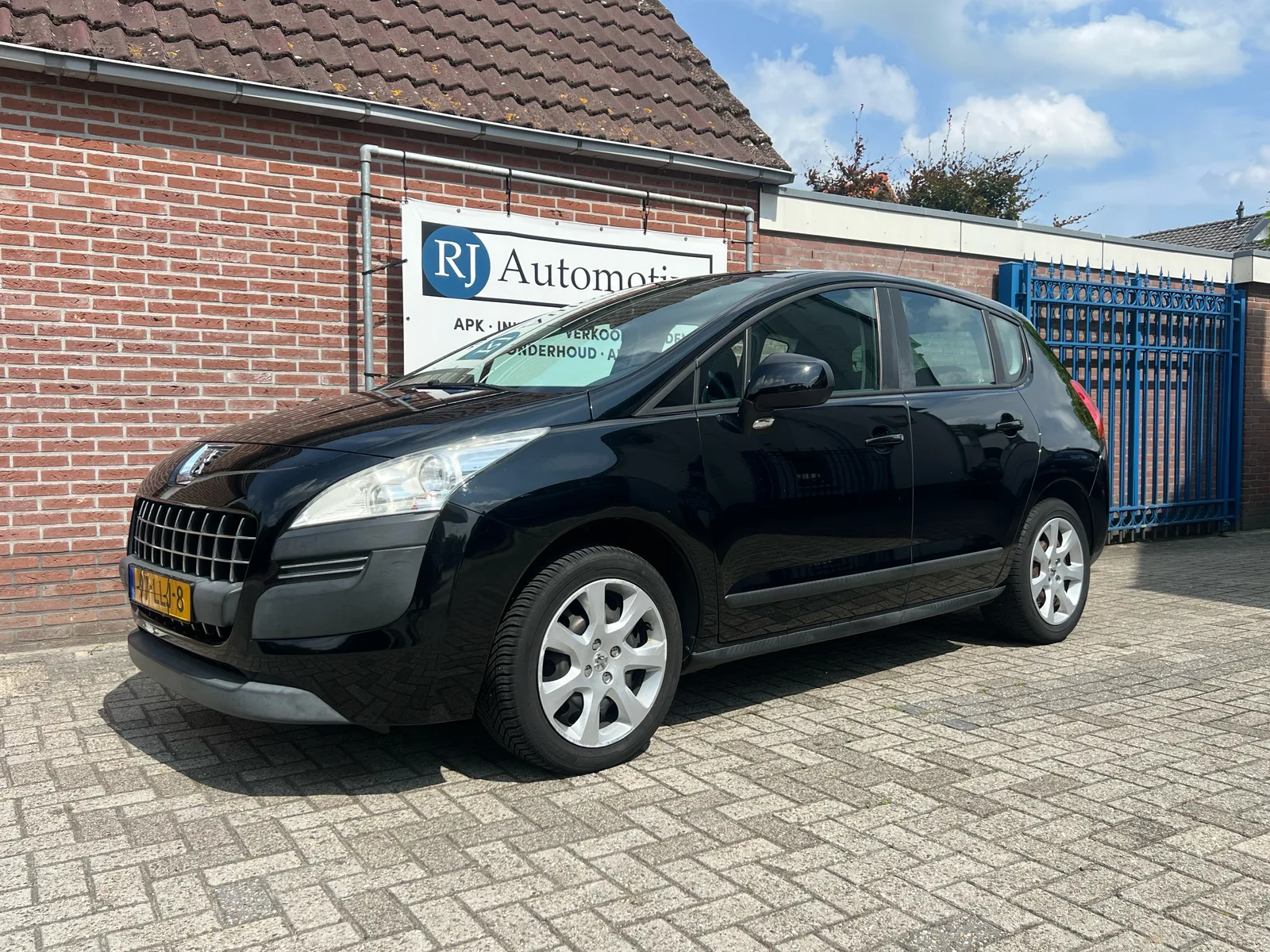 Peugeot 3008 (2010) — foto 1