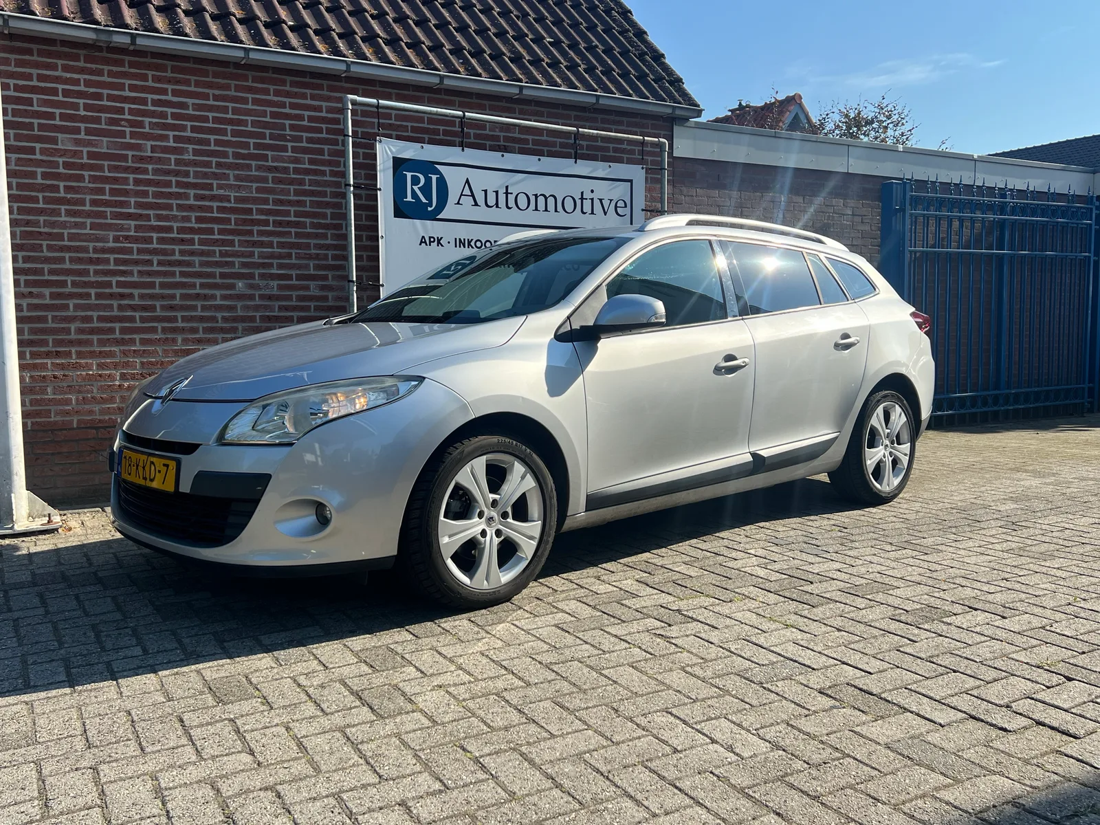 Renault Mégane (2010) — foto 1