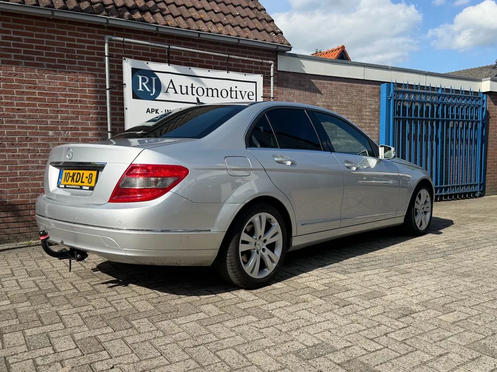 Mercedes-Benz C-Klasse (2009) — foto 1
