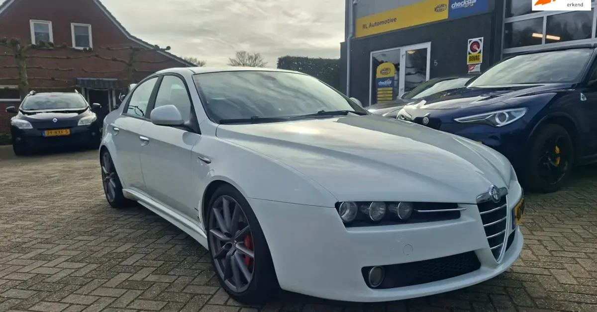 Alfa Romeo 159 (2011) — foto 1