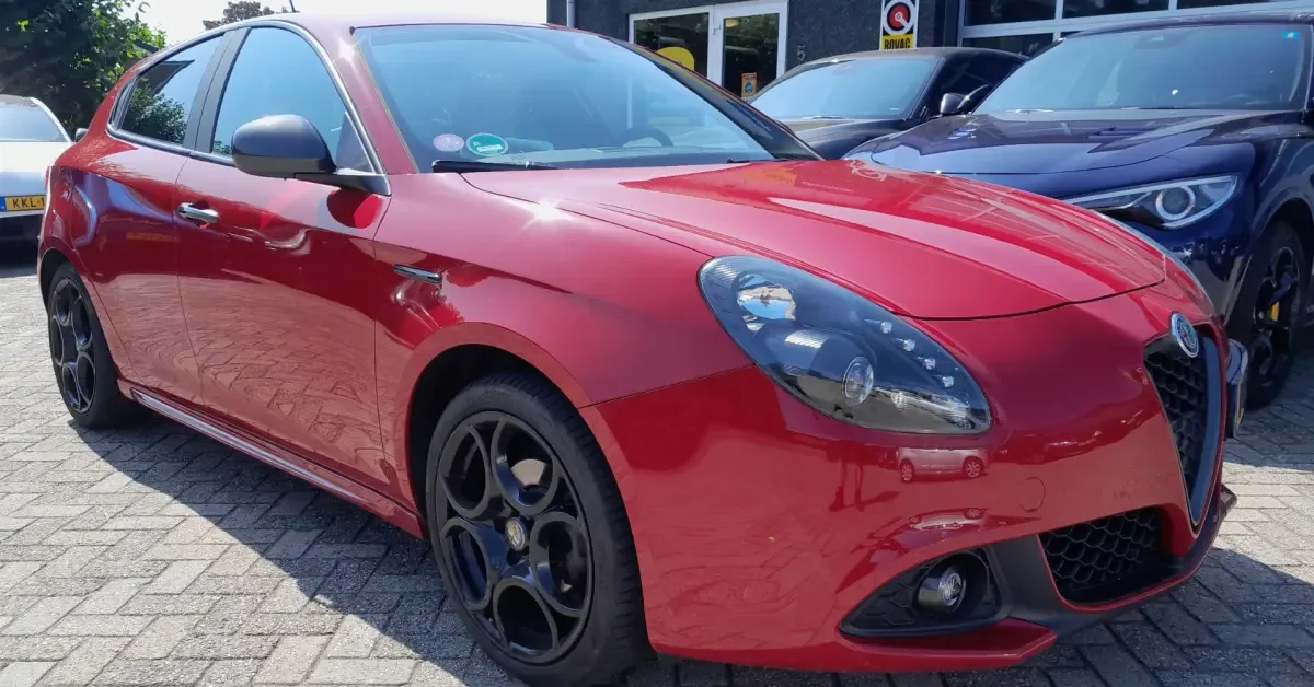 Alfa Romeo Giulietta (2016) — foto 1