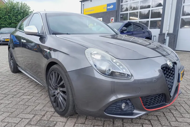 Alfa Romeo Giulietta (2011)