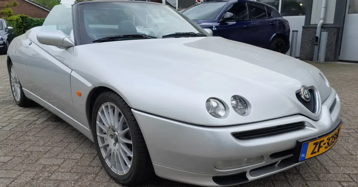 Alfa Romeo Spider (1999) — foto 1