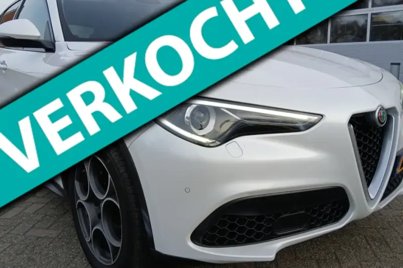 Alfa Romeo Stelvio (2018)
