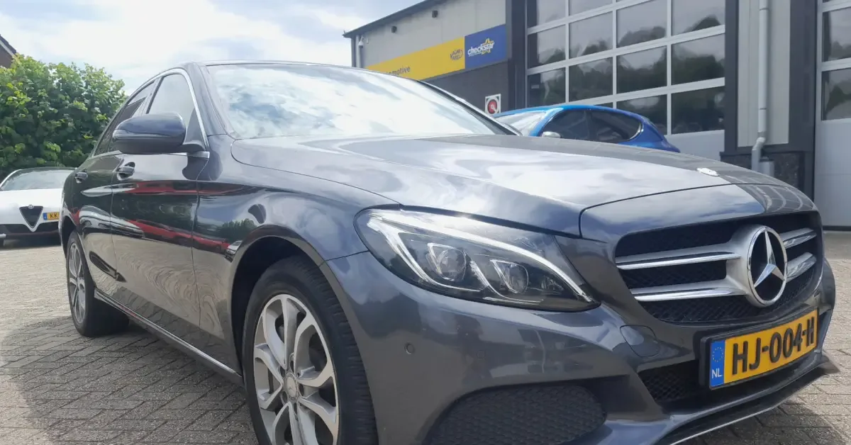 Mercedes-Benz C-Klasse (2015) — foto 1