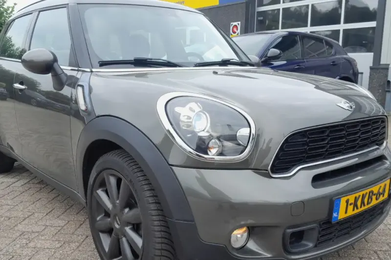 MINI Countryman (2013)