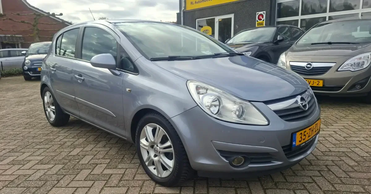 Opel Corsa (2008) — foto 1