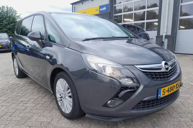 Opel Zafira (2016)