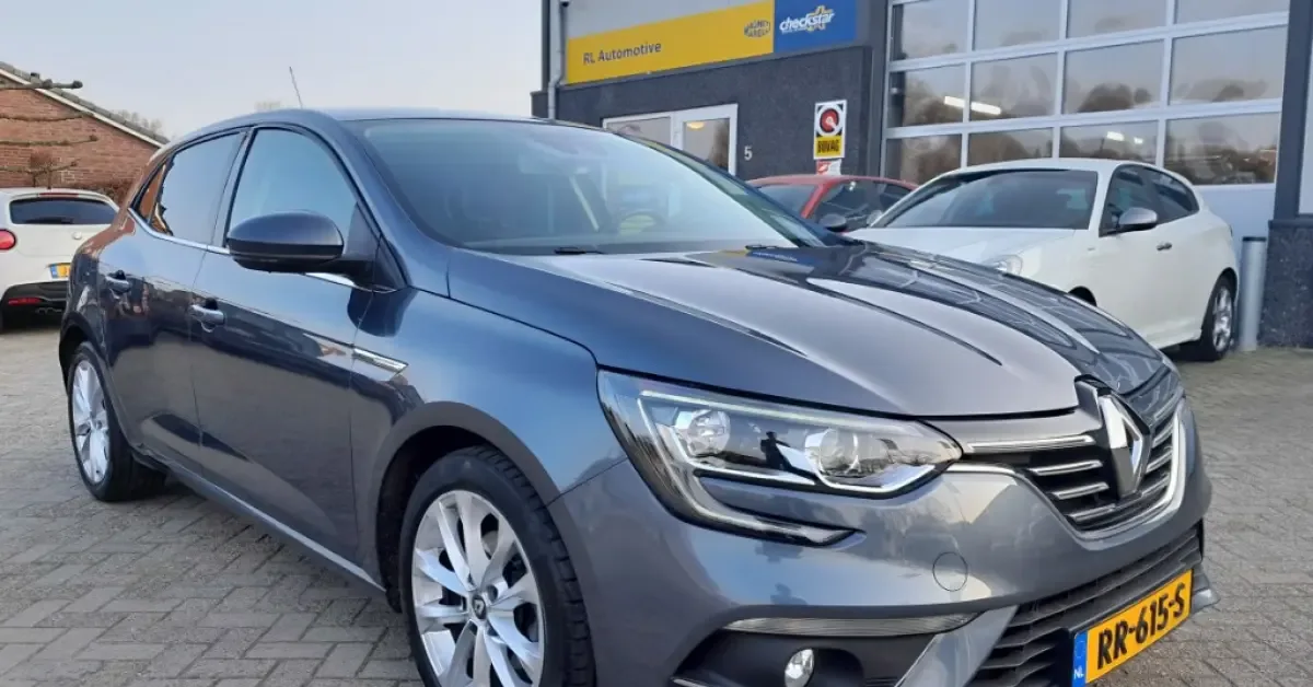 Renault Mégane (2017) — foto 1