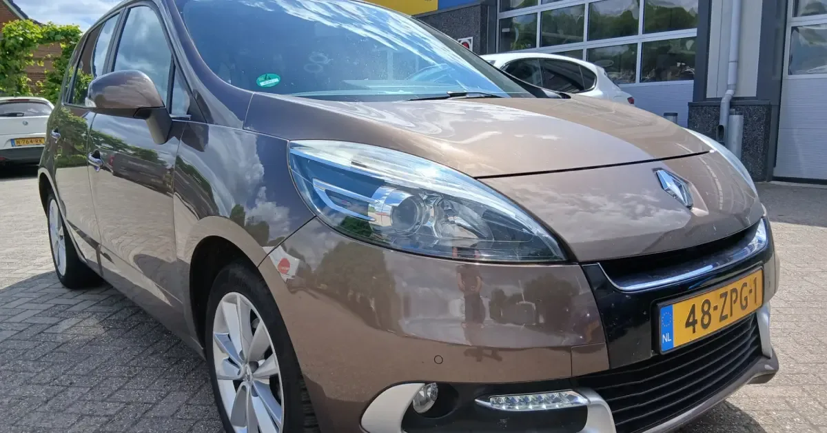 Renault Scénic (2013) — foto 1