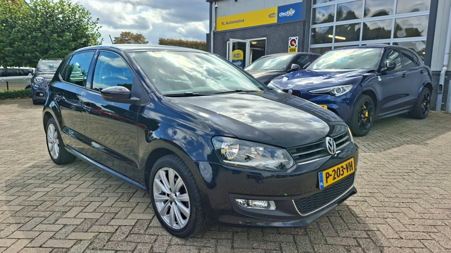 Volkswagen Polo (2009) — foto 1