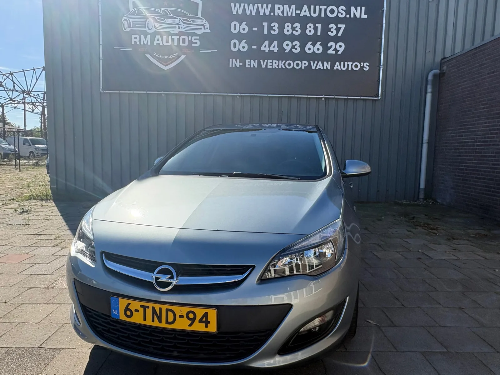 Opel Astra (2014) — foto 1