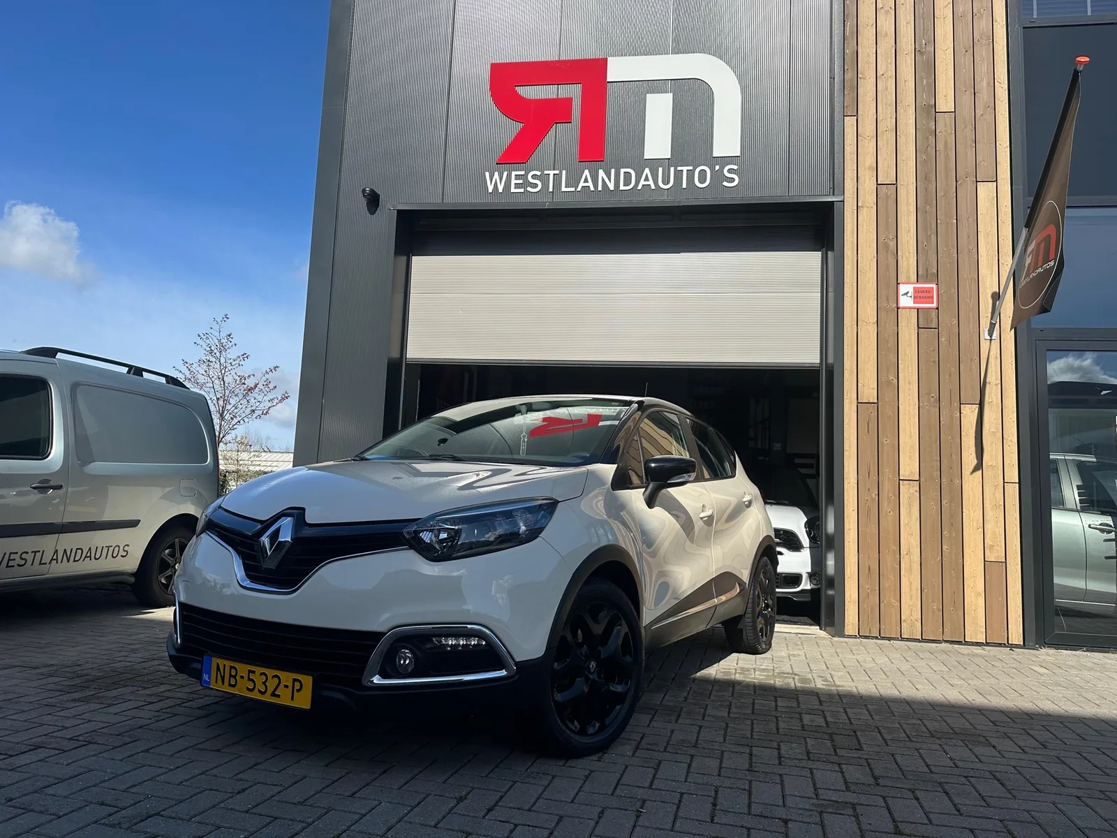Renault Captur (2014) — foto 1