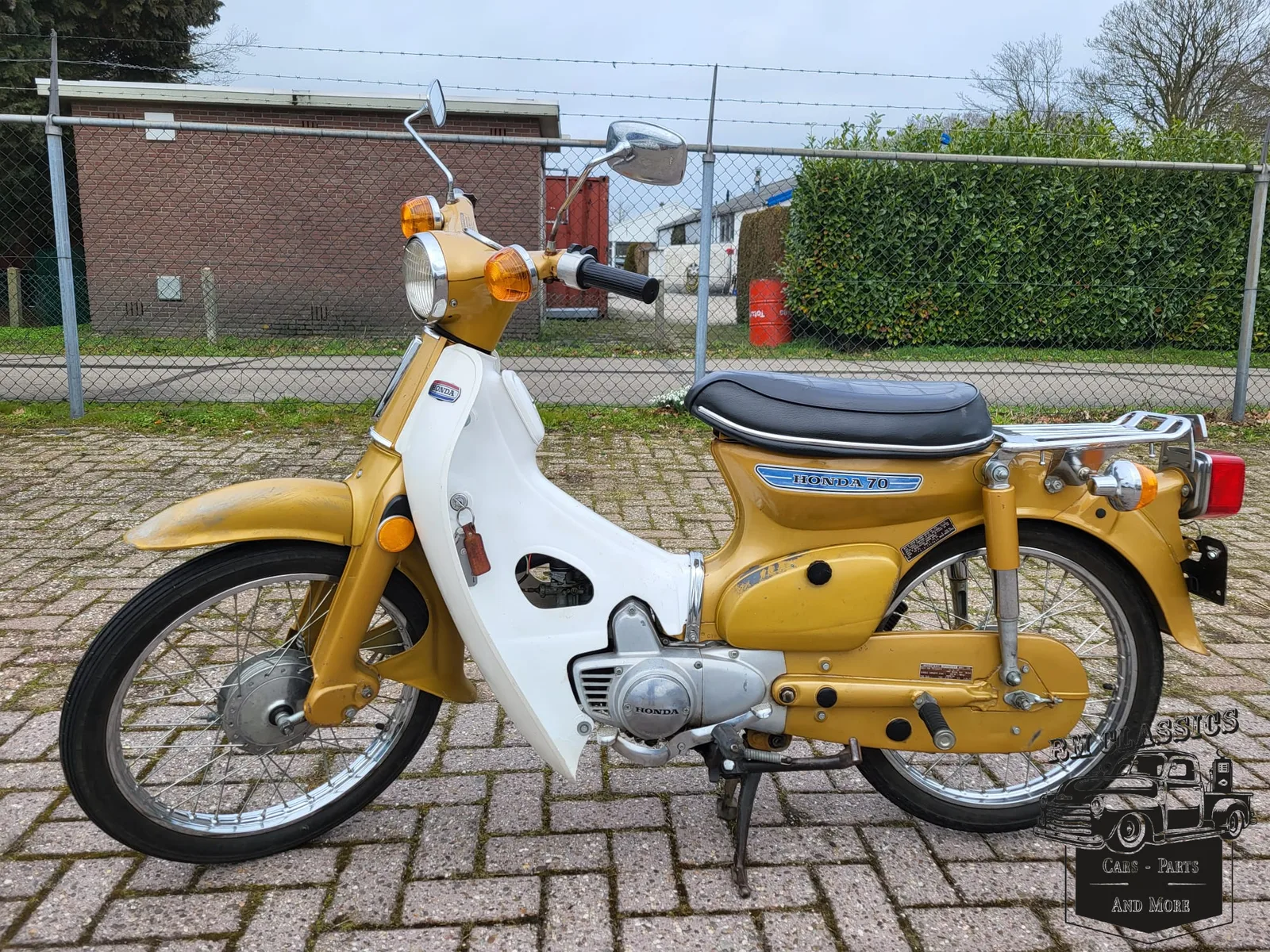 Honda C70 (1973) — foto 1