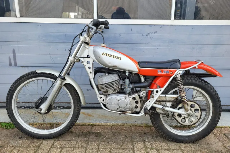 Suzuki RL 250 (1974)