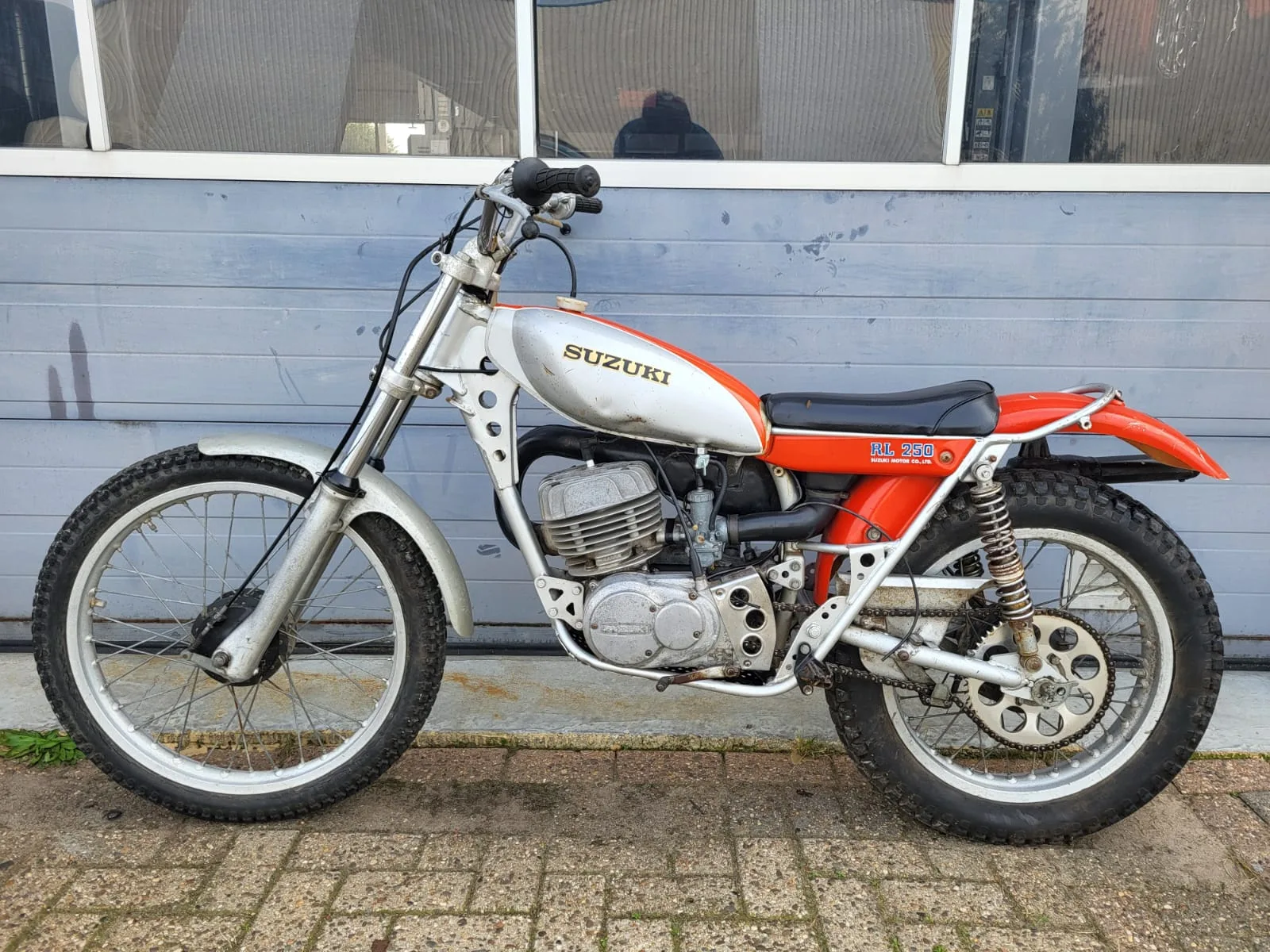 Suzuki RL 250 (1974) — foto 1