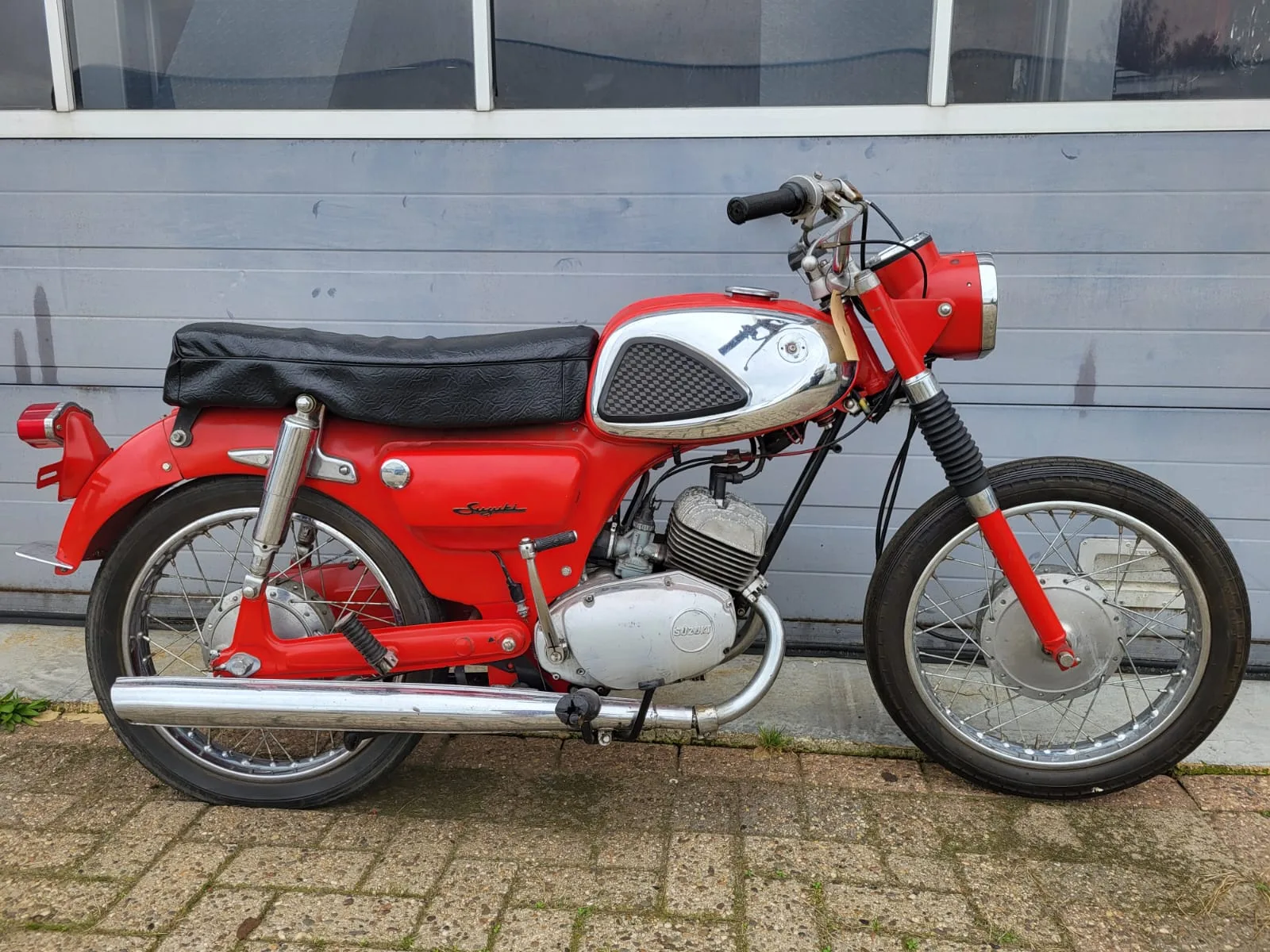 Suzuki S32 (1965) — foto 1