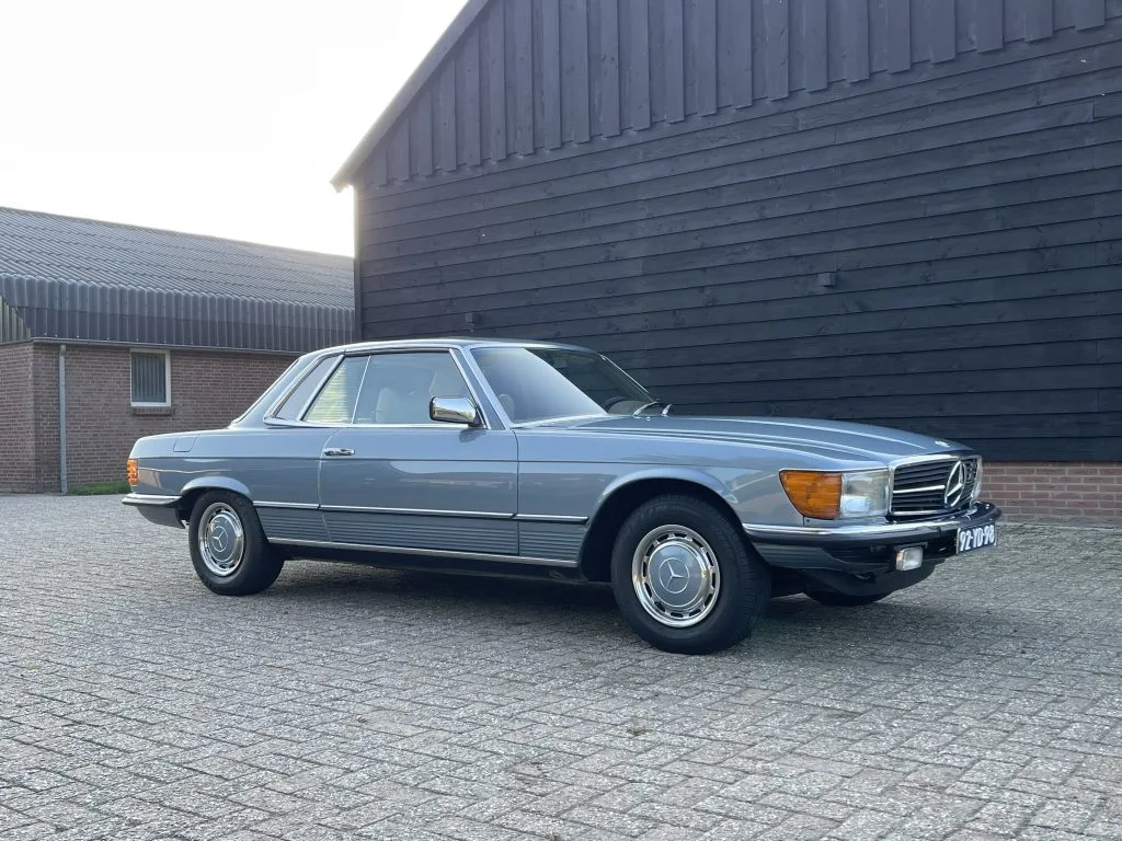 Mercedes-Benz 400-Serie (1976) — foto 1