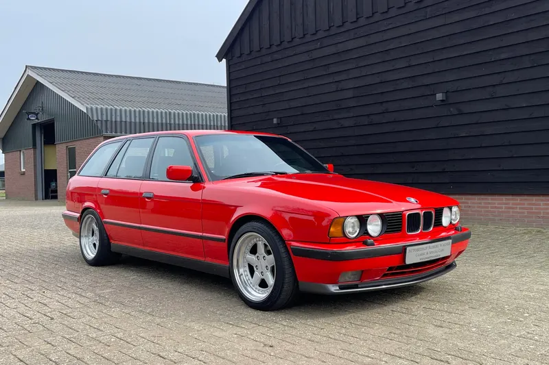 BMW M5 (1993)