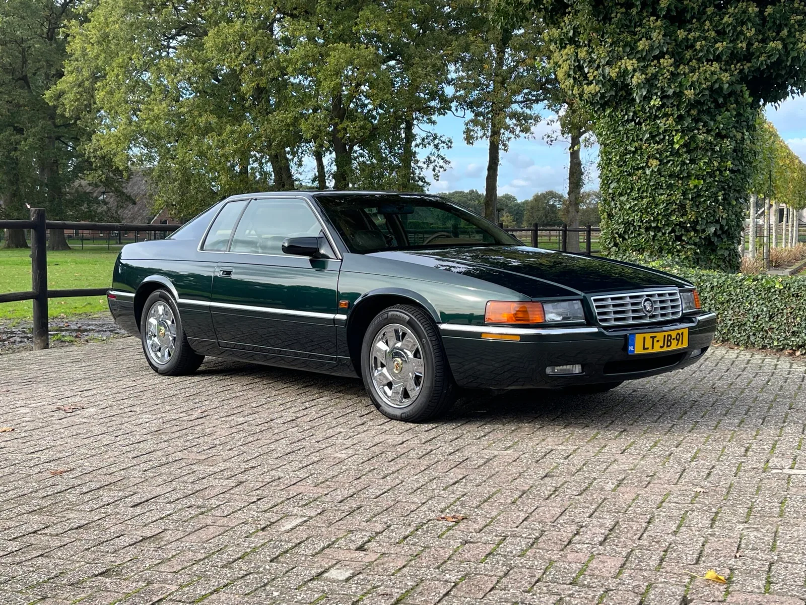 Cadillac Eldorado (1995) — foto 1