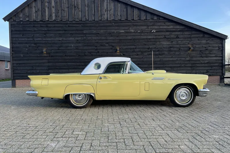 Ford Thunderbird (1957)