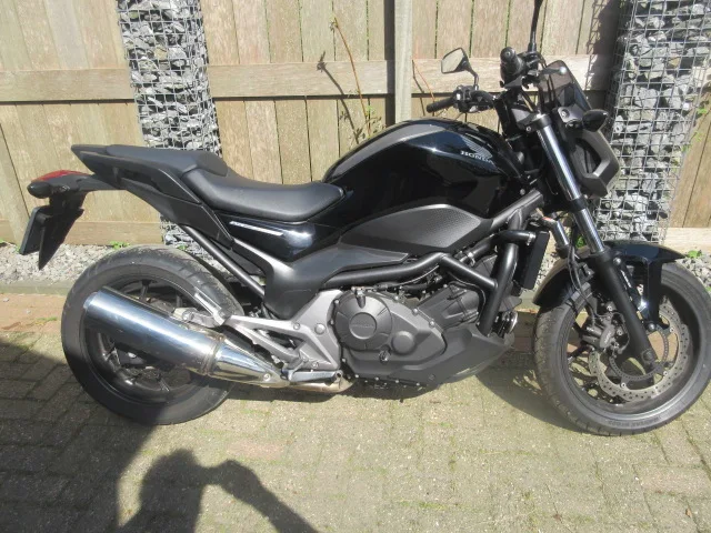 Honda NC 750 S (2016) — foto 1