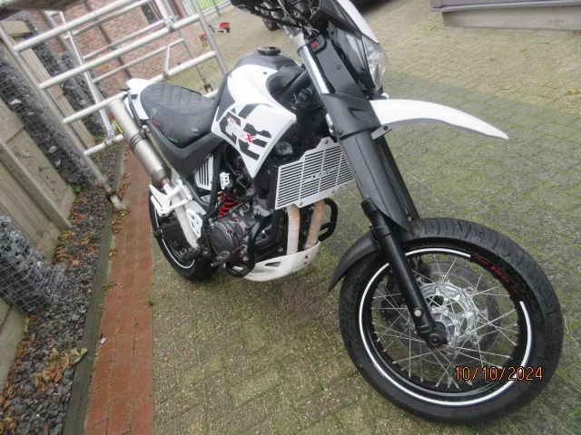 Yamaha XT 660 X (2015) — foto 1