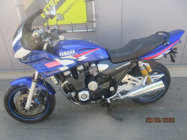 Yamaha XJR 1300 (1999) — foto 1