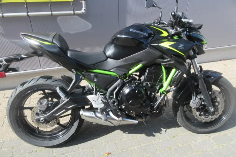 Kawasaki Z650 (2022)