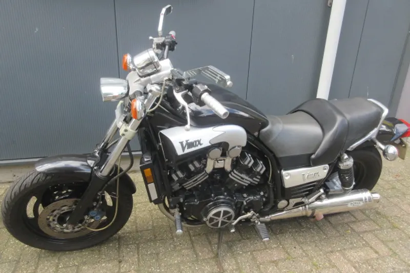 Yamaha VMX 1200 V-MAX (1995)