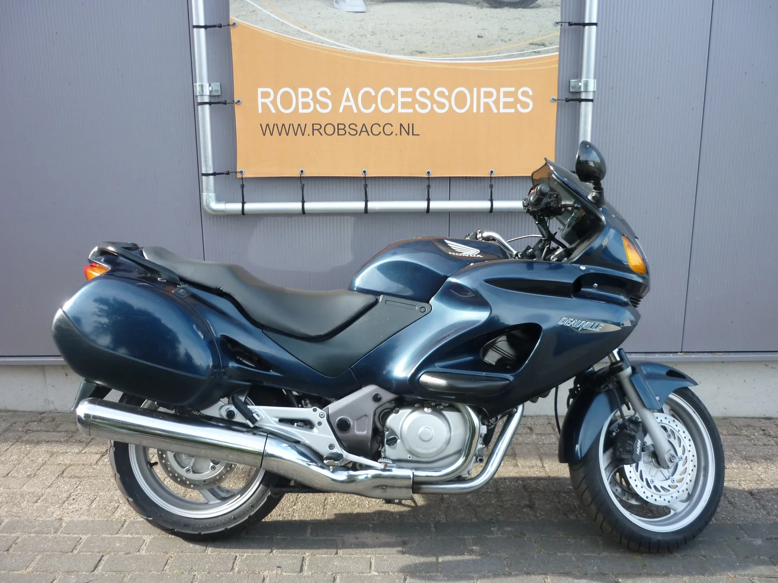 Honda NT 650 Deauville (2004) — foto 1