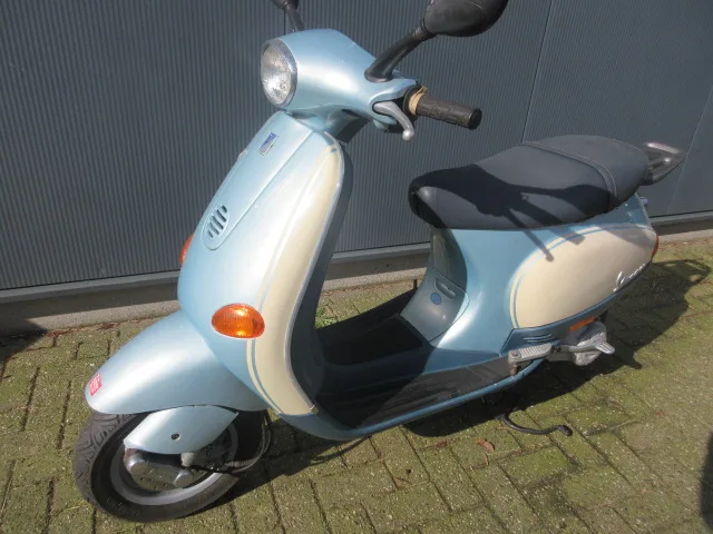 Piaggio LX 50 (2005) — foto 1