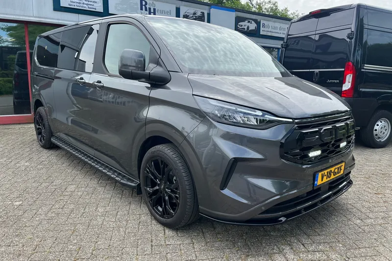 Ford Transit Custom (2024)