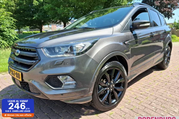 Ford Kuga (2022) — foto 1