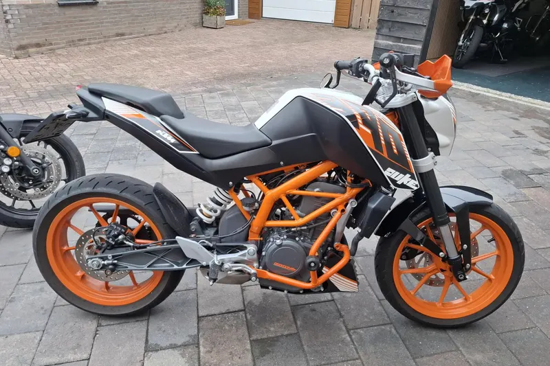 KTM 390 Duke (2014)