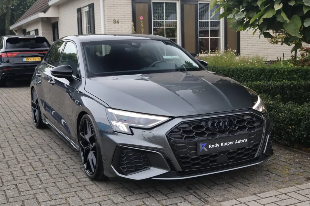 Audi A3 (2022) — foto 1
