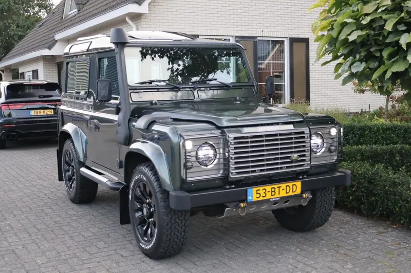 Rover DEFENDER (2005)