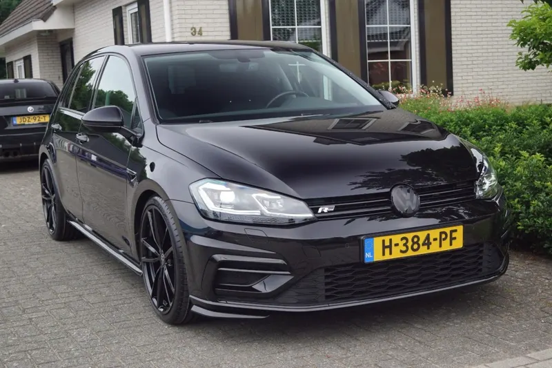Volkswagen Golf (2020)