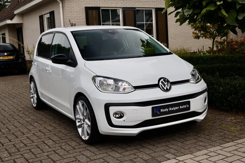 Volkswagen Up (2021)