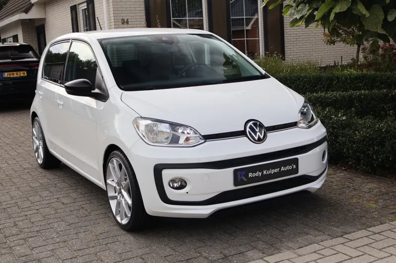 Volkswagen Up (2025)