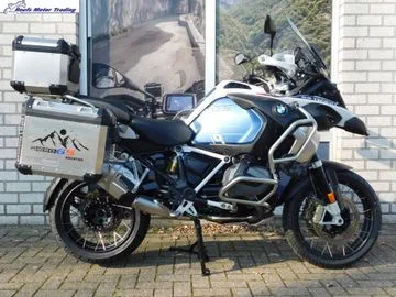 BMW R (2024) — foto 1