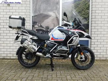 BMW R (2022) — foto 1