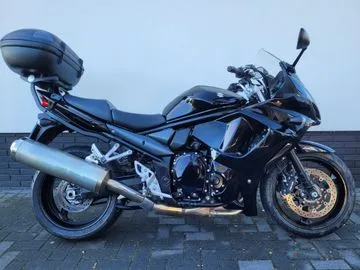 Suzuki GSX 1250 FA (2010) — foto 1