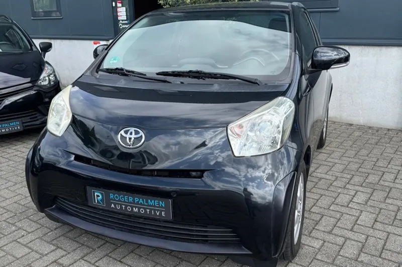 Toyota iQ (2009)