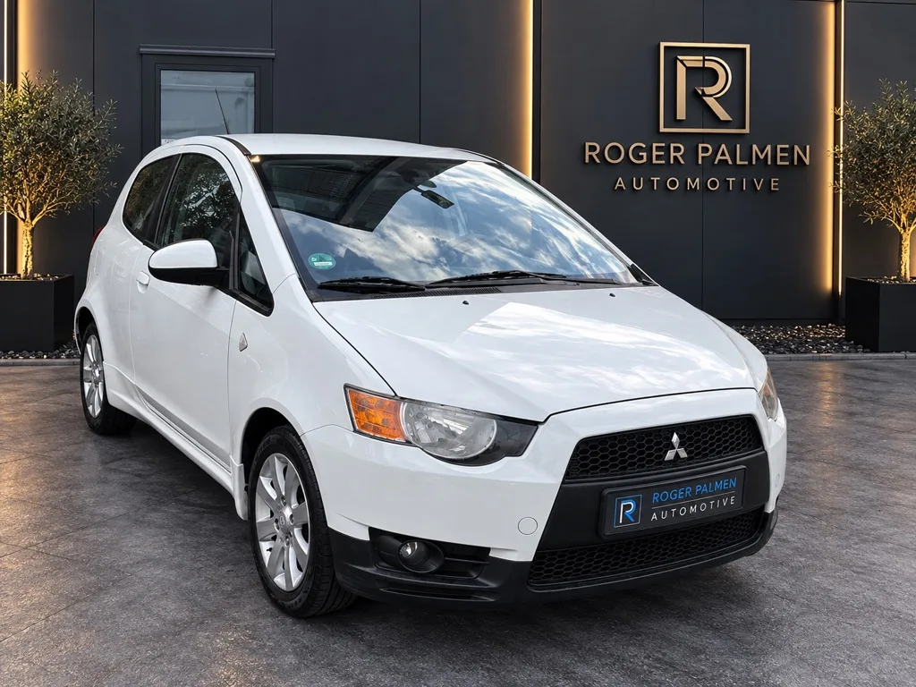 Mitsubishi Colt (2010) — foto 1