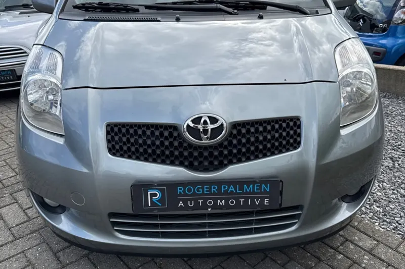 Toyota Yaris (2008)